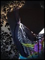 Haut fluide à ceinture noir et blanc motif floral violet - taille S/M