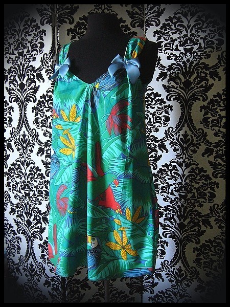 Green trapeze dress w/ pockets tropical print - size S/M