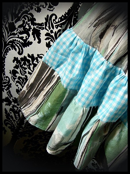 Jupe taille haute imprimée turquoise/vert/blanc - taille M/L
