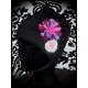 Bonnet noir fleurs en tissu tons roses