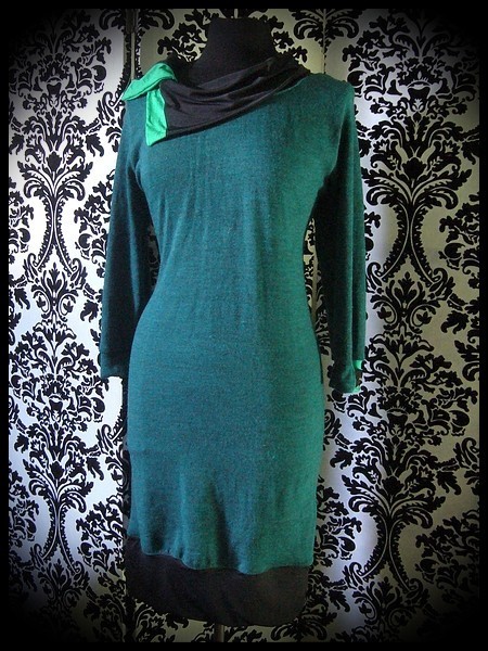 Dark green dress w/ asymmetrical collar black/kelly green details - size L