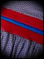 Robe motif triangles bleu blanc rouge ceinture rouge - taille M/L