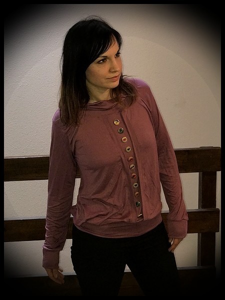 Plum top w/ cowl neck retro buttons - size M