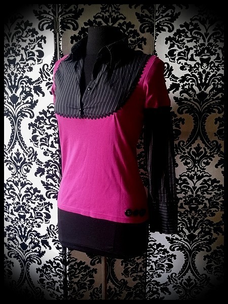 Hot pink layered top w/ black shirt - size XS/S