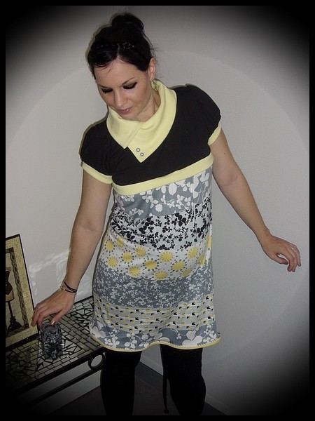 Robe jaune/gris/noir motif floral buste noir - taille S/M