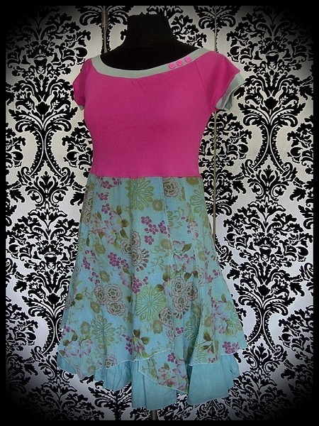 Robe rose/verte motif floral - taille S/M