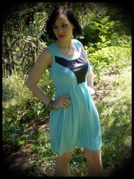 Mint blue/black dress - size S/M