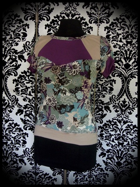 Floral print top beige/purple yoke - size S/M