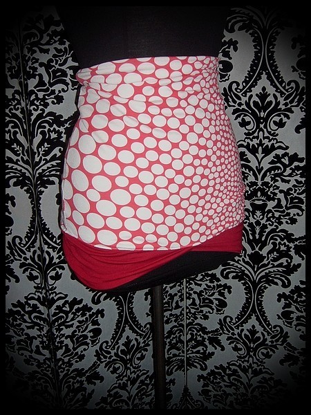 Coral dotted mini skirt dark red details - size M/L