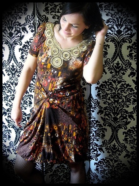 Brown yellow black dress with golden applique - size S/M